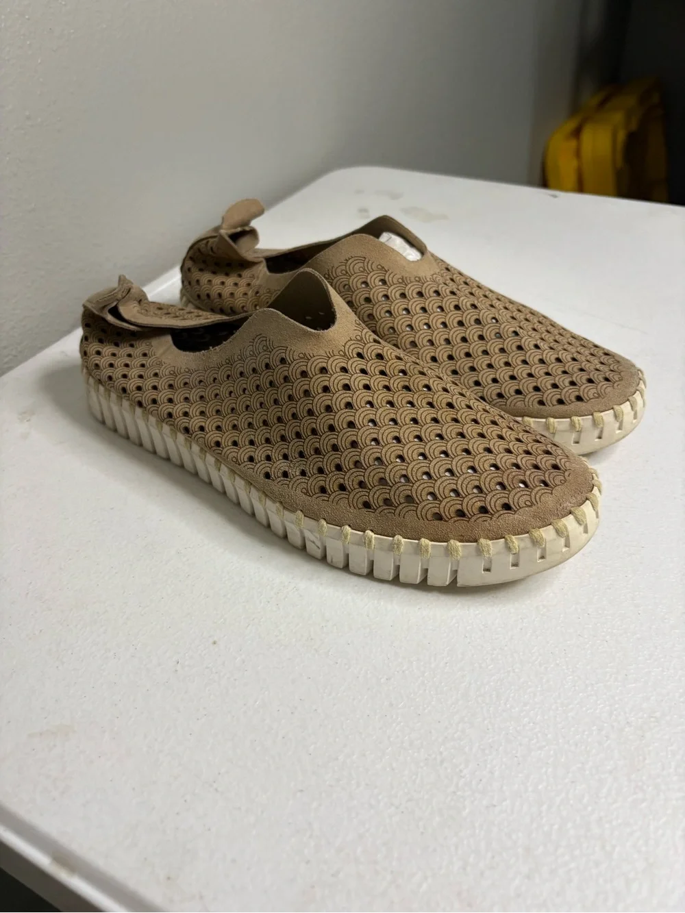 Ilse Jacobsen Tulip 139 Slip On Sneakers Latte Tan Perforated Shoes EU 39